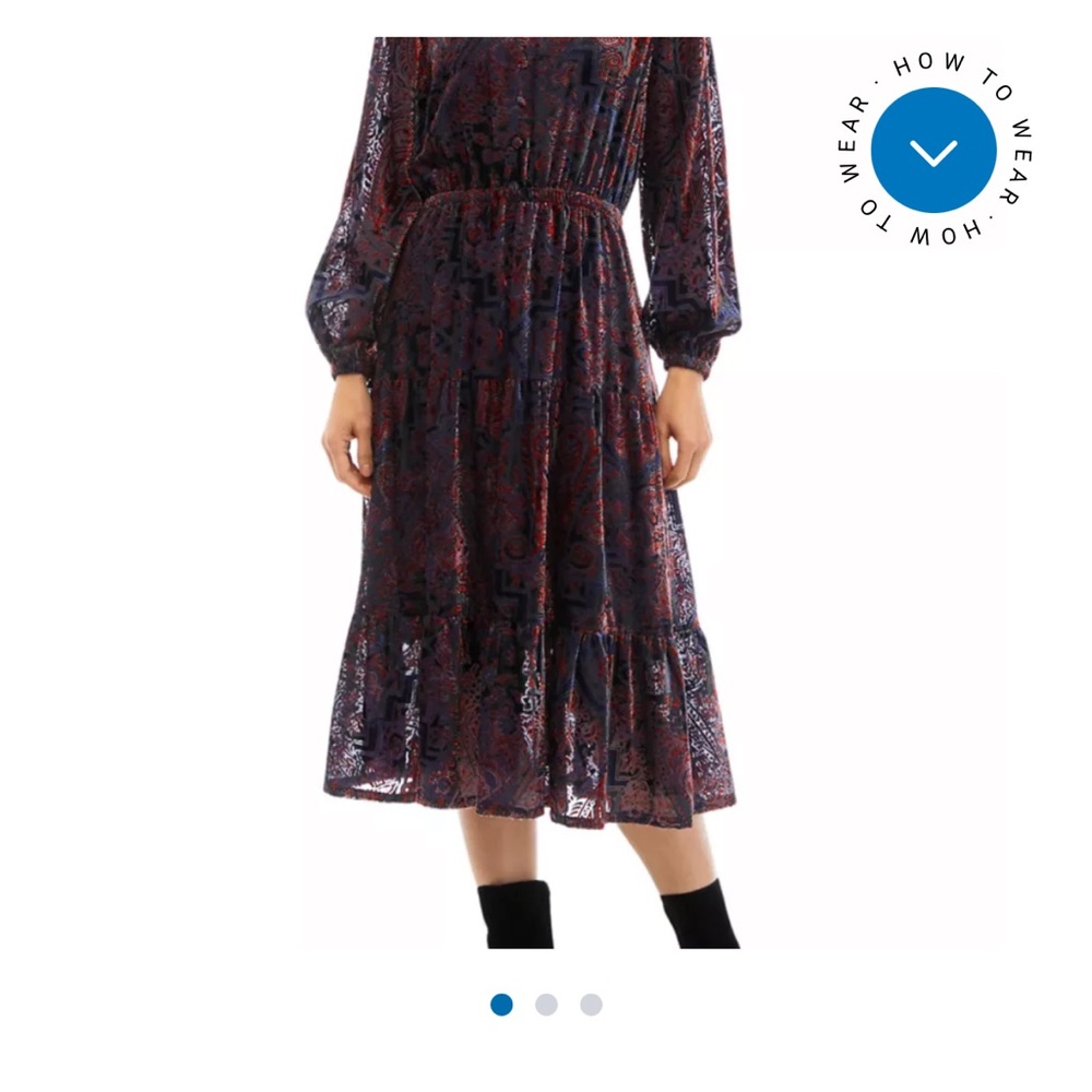 T TAHARI
Women's Long Sleeve V-Neck Paisley Print Midi Dress